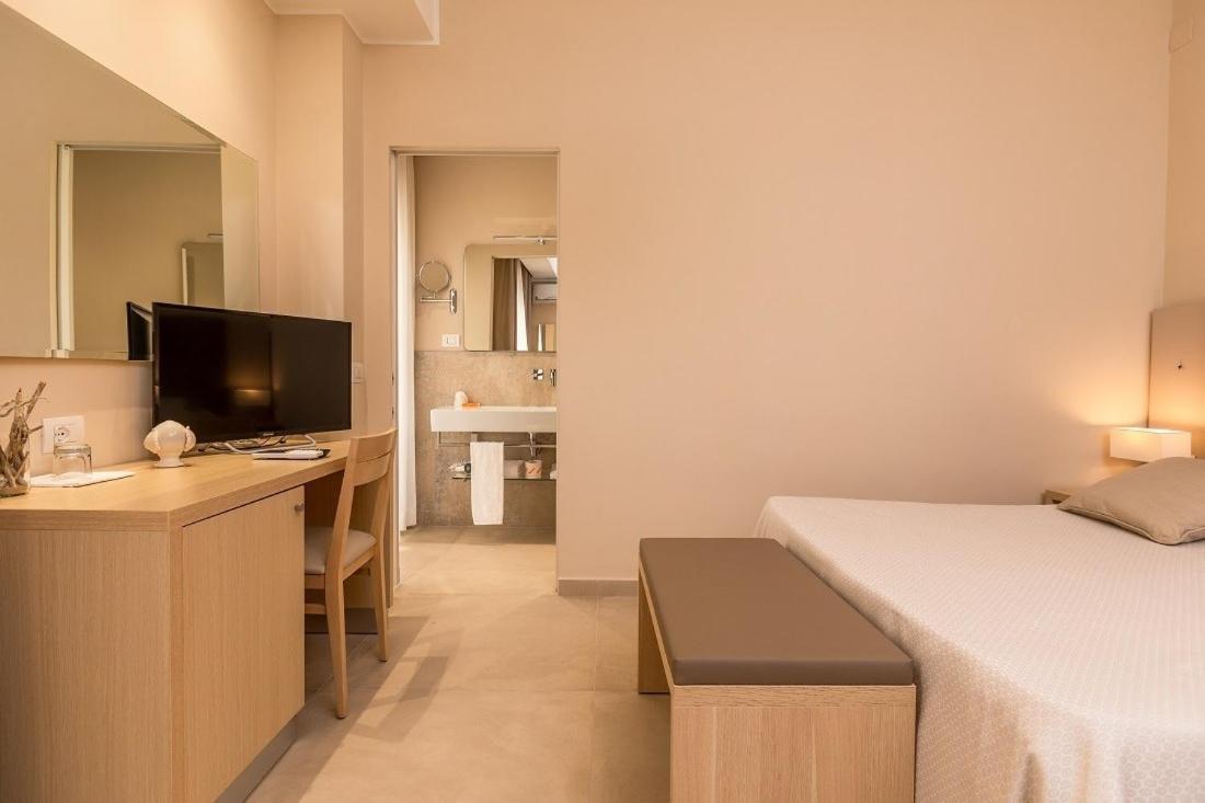 Hotel Degli Aranci Vieste Esterno foto