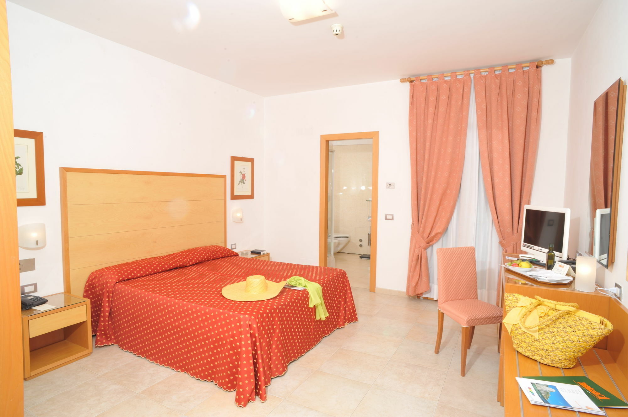 Hotel Degli Aranci Vieste Esterno foto