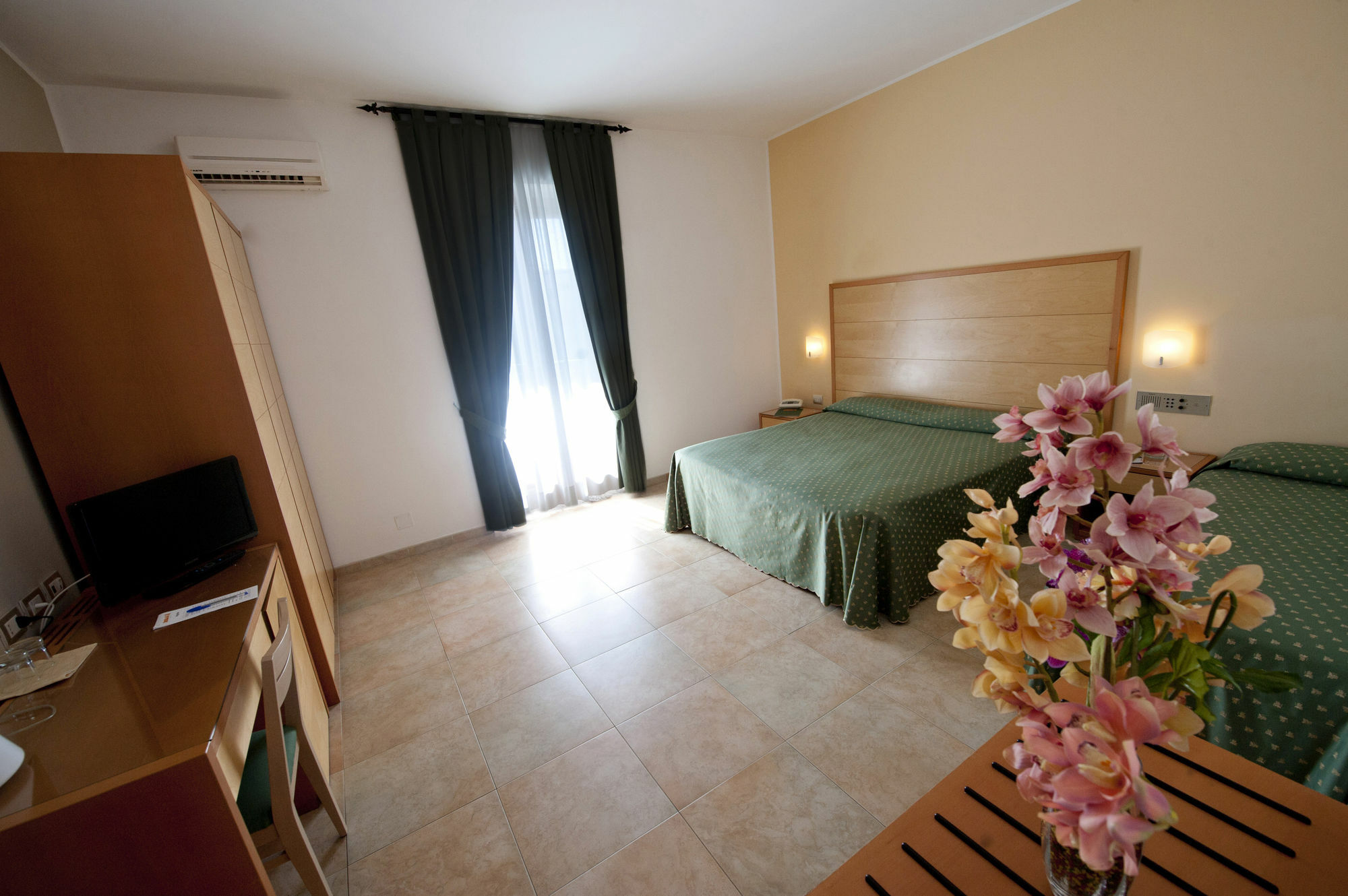 Hotel Degli Aranci Vieste Esterno foto